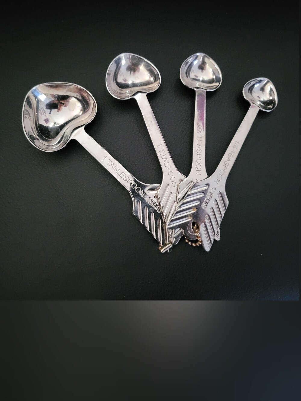 HeartMeasuring Spoon Set, Silver in Color, w/Arrow Style Handles